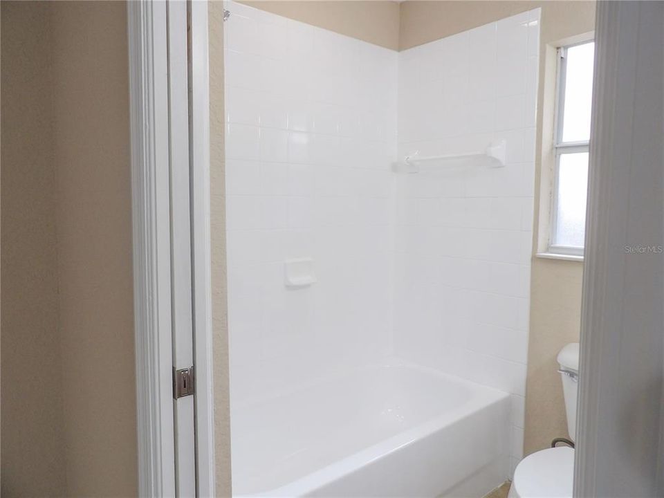 For Sale: $359,900 (3 beds, 2 baths, 1376 Square Feet)