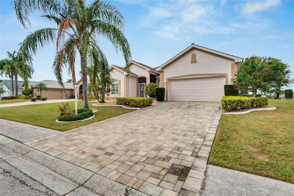 For Sale: $495,000 (3 beds, 2 baths, 1903 Square Feet)