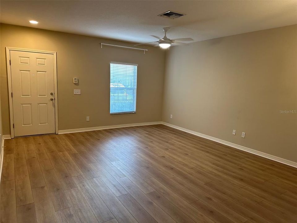 For Rent: $1,850 (2 beds, 2 baths, 1248 Square Feet)