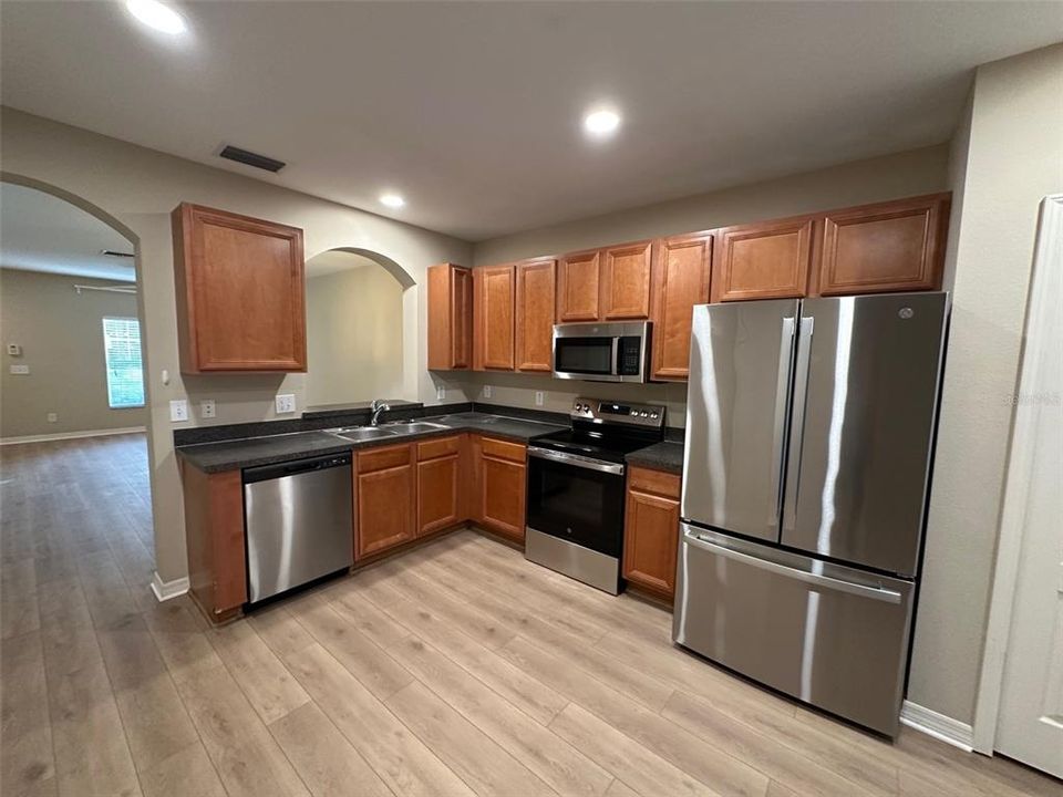 For Rent: $1,850 (2 beds, 2 baths, 1248 Square Feet)