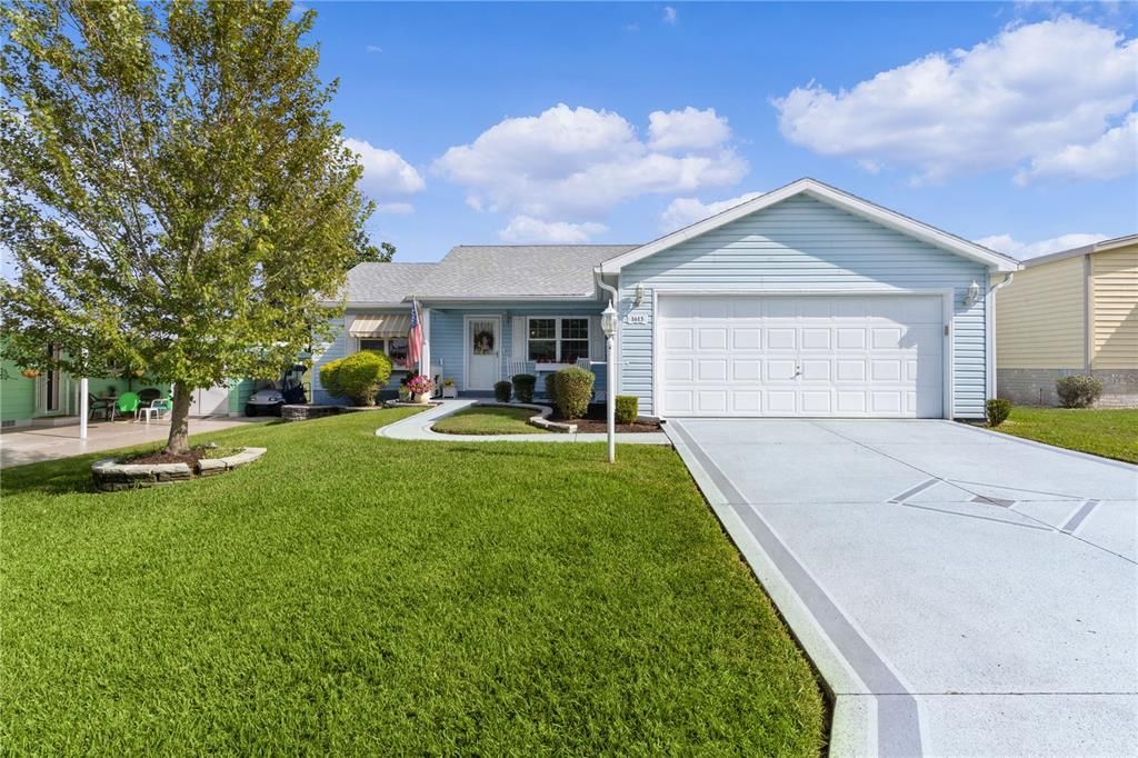 Inviting Curb Appeal w/ Painted Driveway