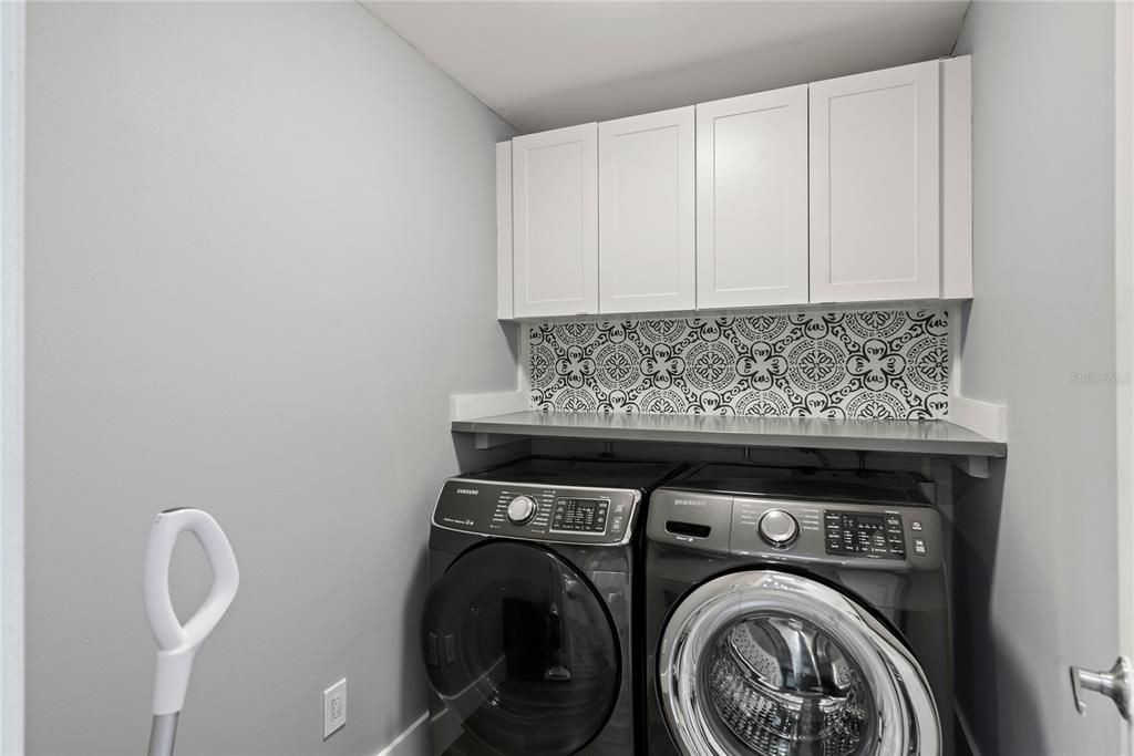 LAUNDRY ROOM!