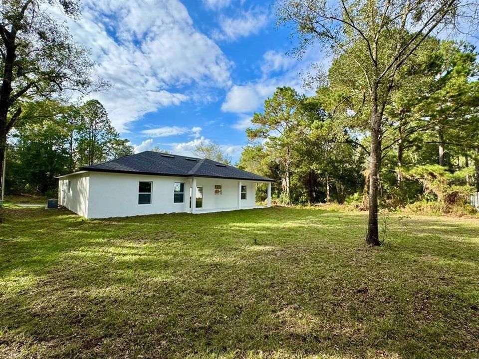 For Sale: $285,000 (3 beds, 2 baths, 1529 Square Feet)