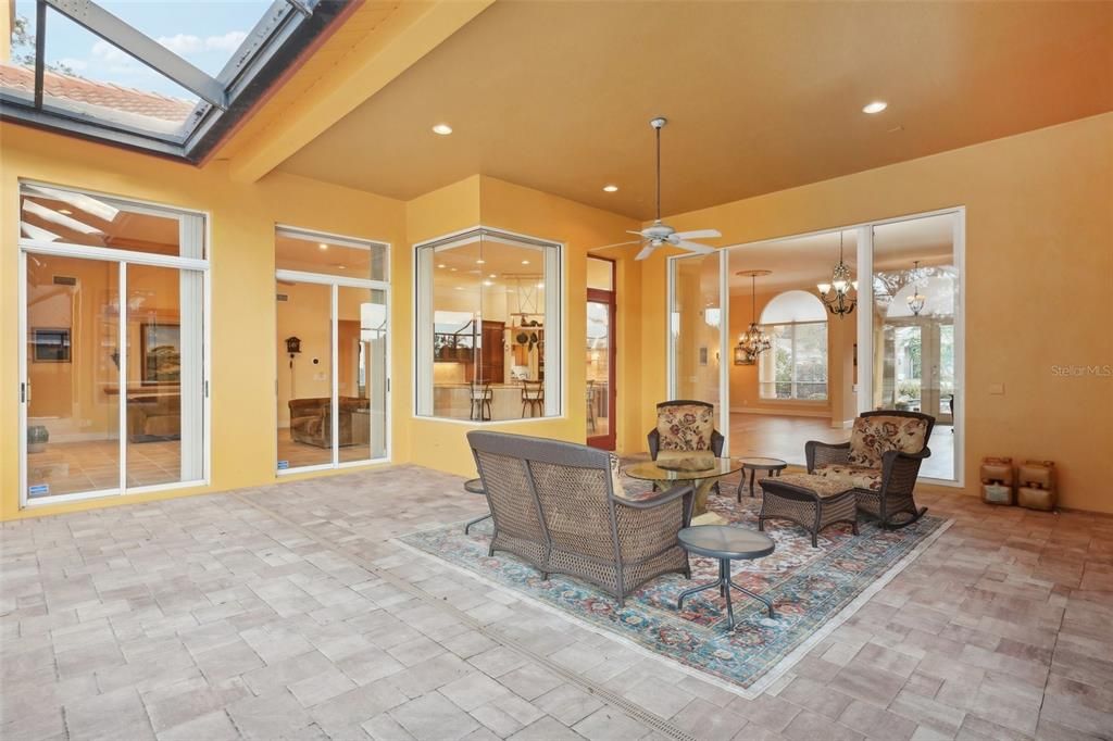 For Sale: $1,500,000 (4 beds, 4 baths, 4097 Square Feet)