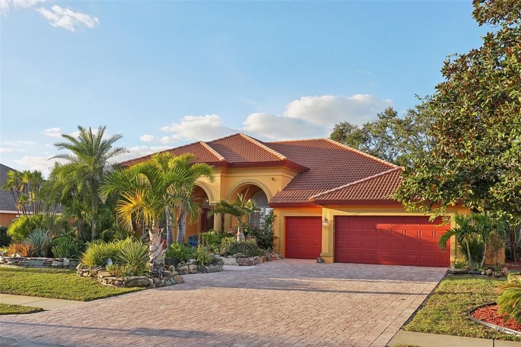 For Sale: $1,500,000 (4 beds, 4 baths, 4097 Square Feet)