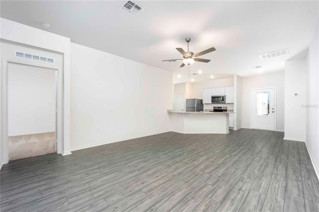 For Sale: $351,900 (3 beds, 2 baths, 1540 Square Feet)