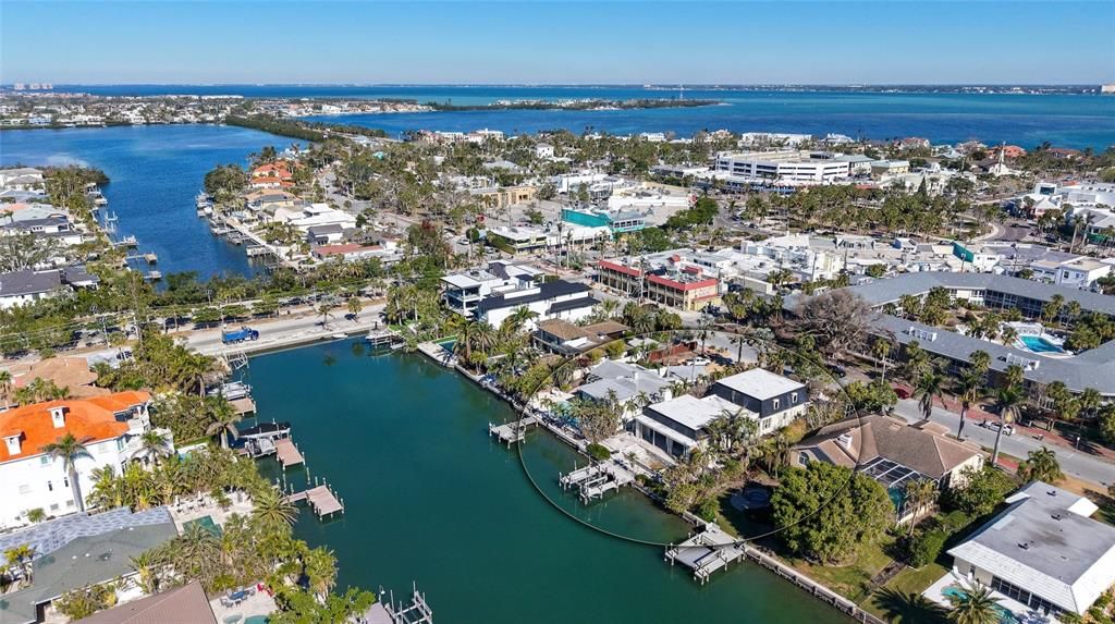 For Sale: $7,990,000 (4 beds, 3 baths, 4480 Square Feet)