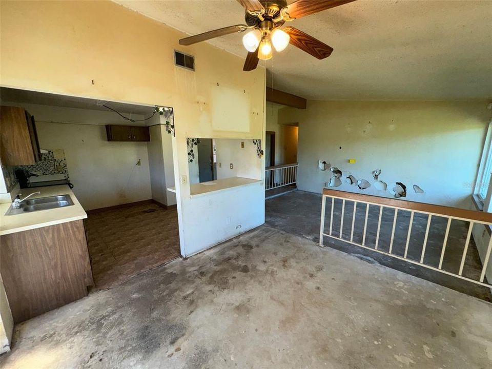 For Sale: $183,500 (3 beds, 2 baths, 1218 Square Feet)