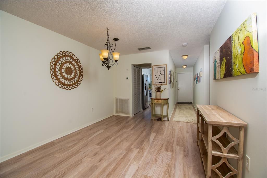 Dining Room Area off kitchen