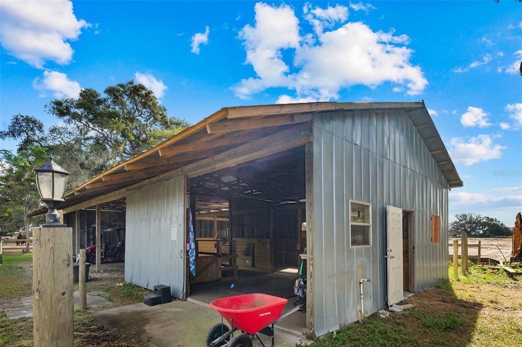 HORSE BARN