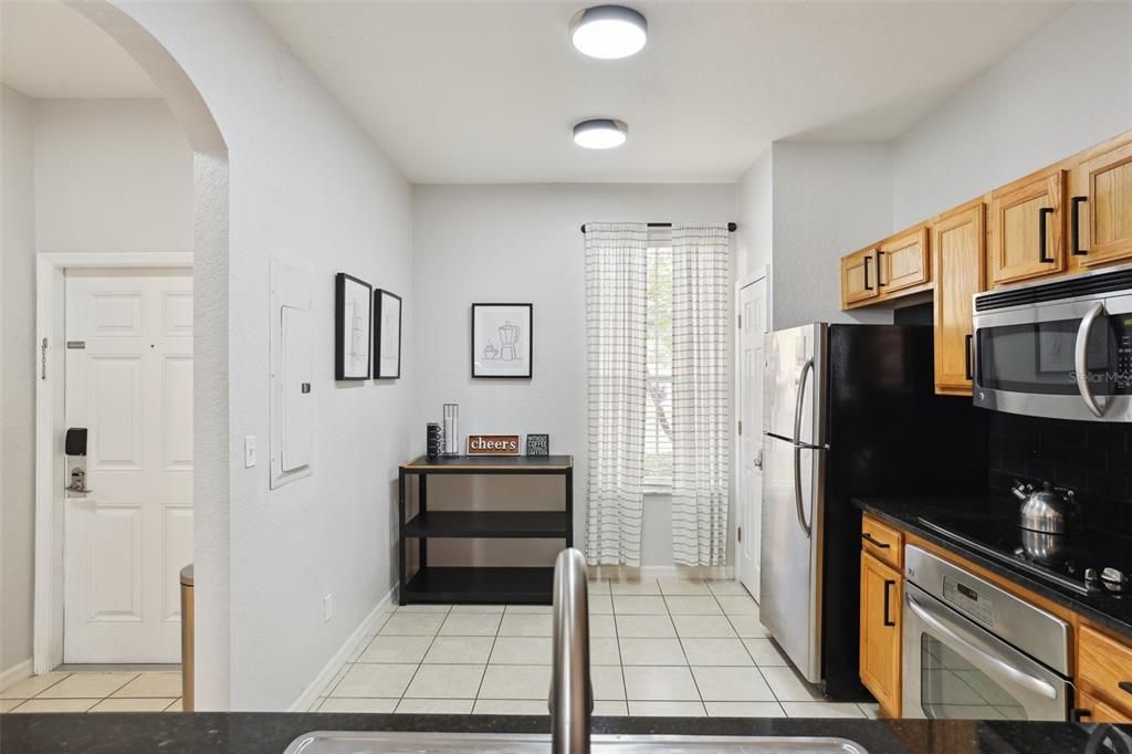 For Sale: $345,000 (3 beds, 2 baths, 1435 Square Feet)