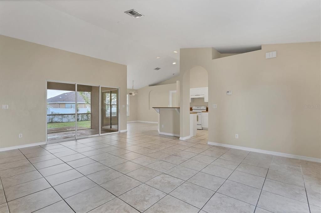 For Sale: $300,000 (3 beds, 2 baths, 1455 Square Feet)