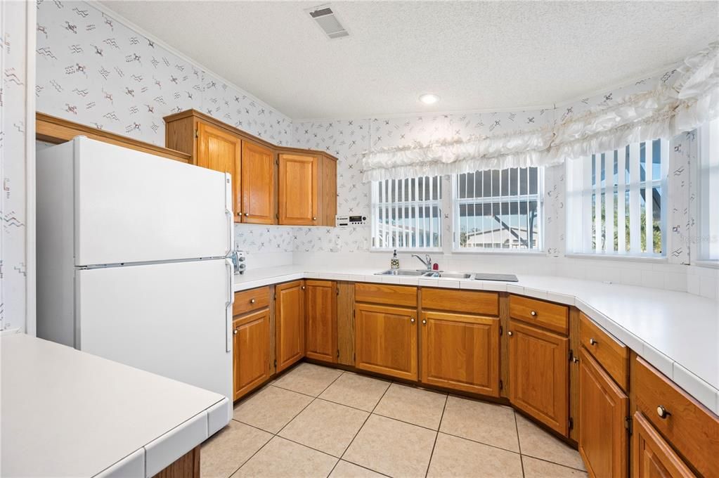 Spacious kitchen with lots of storage