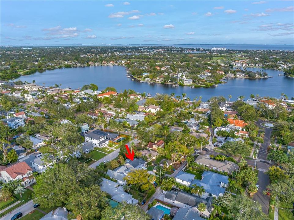 For Sale: $899,000 (2 beds, 2 baths, 1376 Square Feet)