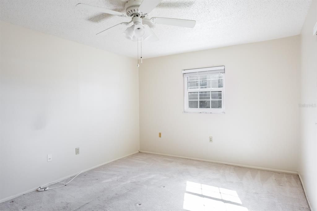 For Sale: $260,000 (3 beds, 2 baths, 1240 Square Feet)