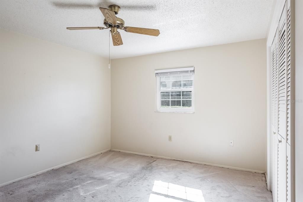 For Sale: $260,000 (3 beds, 2 baths, 1240 Square Feet)