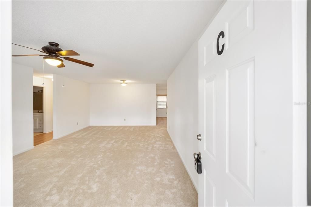 For Sale: $187,530 (2 beds, 2 baths, 1369 Square Feet)