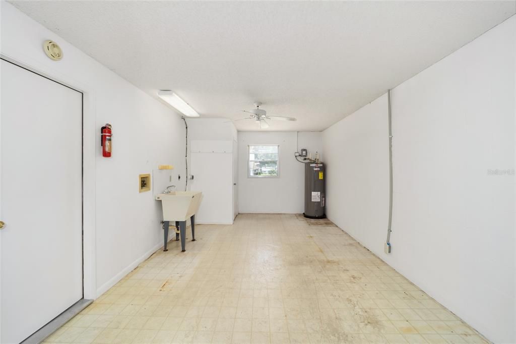 For Sale: $187,530 (2 beds, 2 baths, 1369 Square Feet)