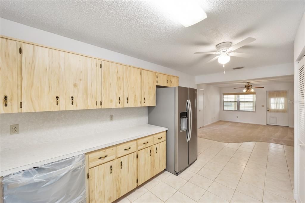 For Sale: $187,530 (2 beds, 2 baths, 1369 Square Feet)