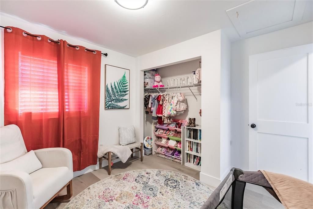 For Sale: $398,000 (2 beds, 2 baths, 1136 Square Feet)