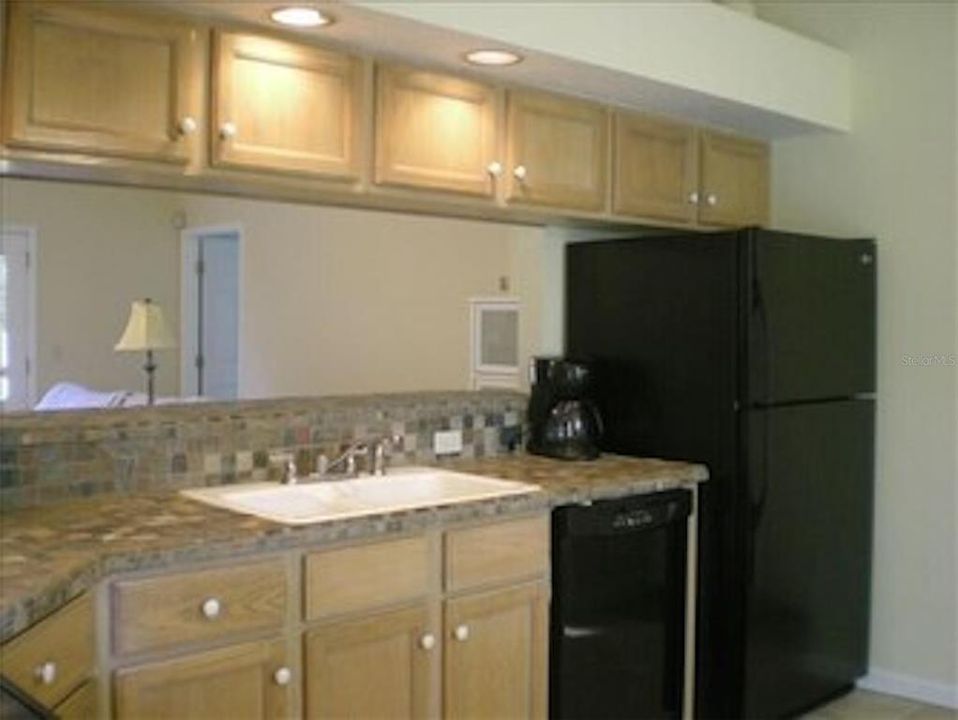 For Rent: $3,400 (3 beds, 2 baths, 1216 Square Feet)