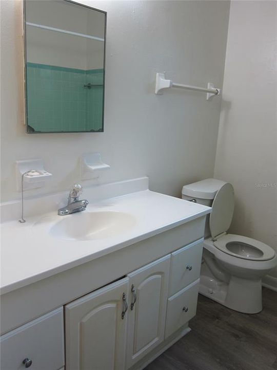 For Rent: $1,025 (2 beds, 1 baths, 858 Square Feet)