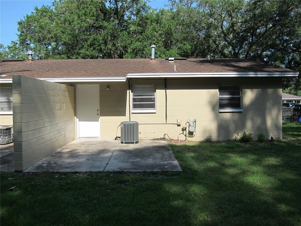 For Rent: $1,025 (2 beds, 1 baths, 858 Square Feet)