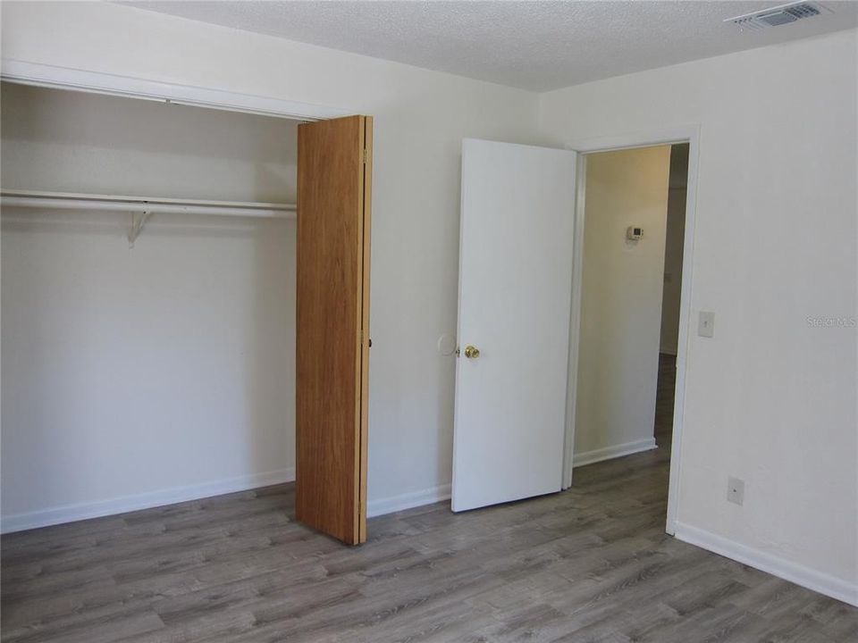 For Rent: $1,025 (2 beds, 1 baths, 858 Square Feet)