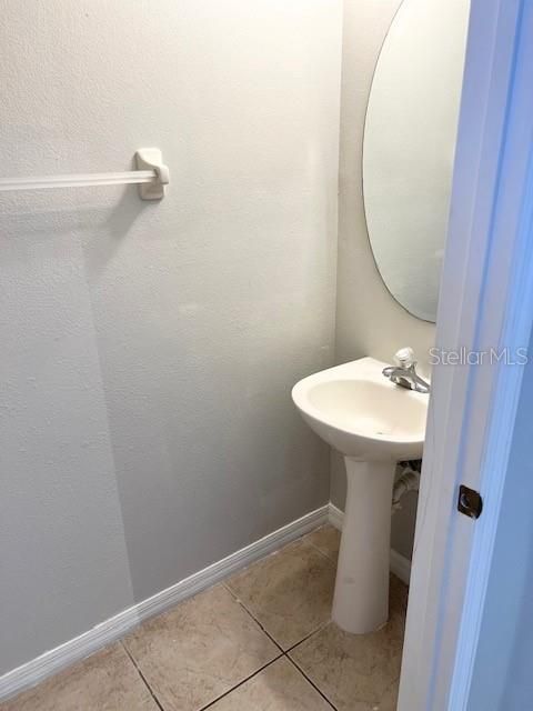 For Rent: $2,050 (2 beds, 2 baths, 1173 Square Feet)