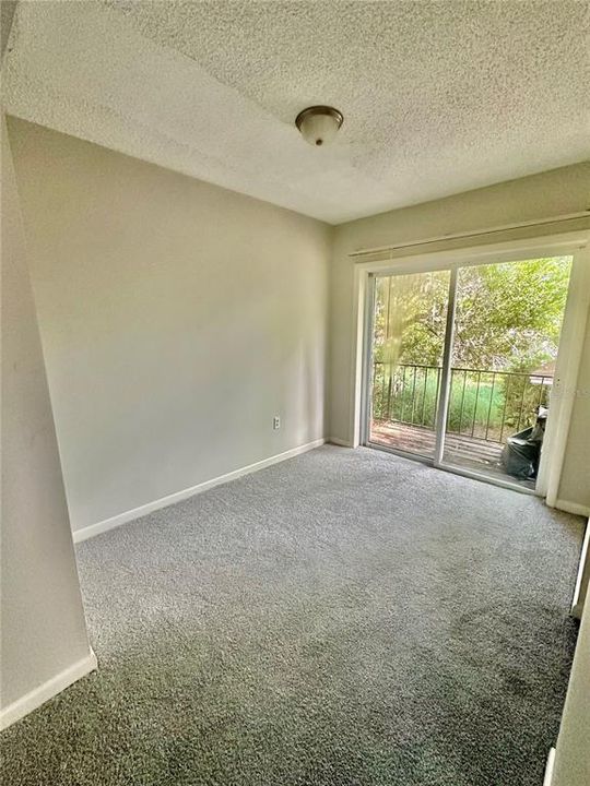 For Rent: $1,100 (2 beds, 1 baths, 1056 Square Feet)