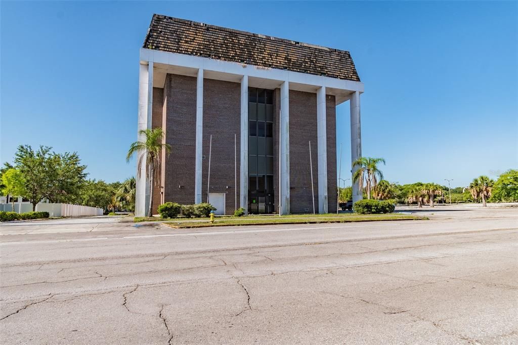 Active With Contract: $6,000,000 (0 beds, 0 baths, 57219 Square Feet)