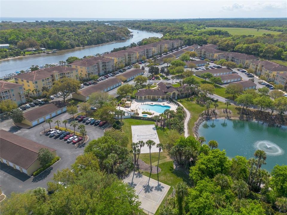 Canopy Walk is a beautiful Intracoastal Waterway community