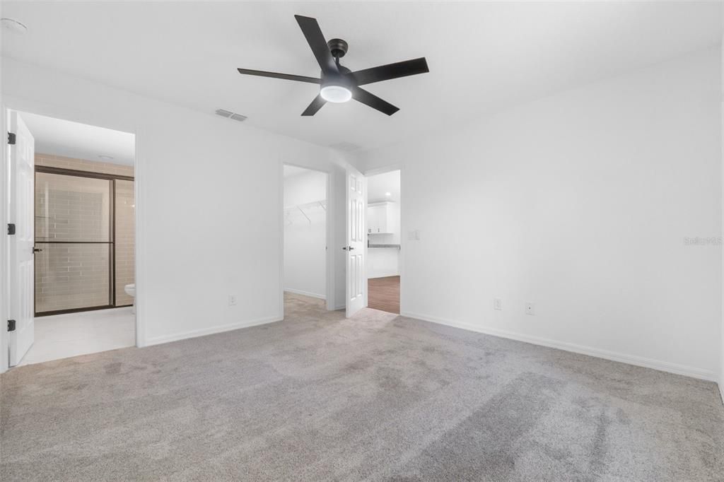 For Sale: $269,000 (2 beds, 2 baths, 1200 Square Feet)