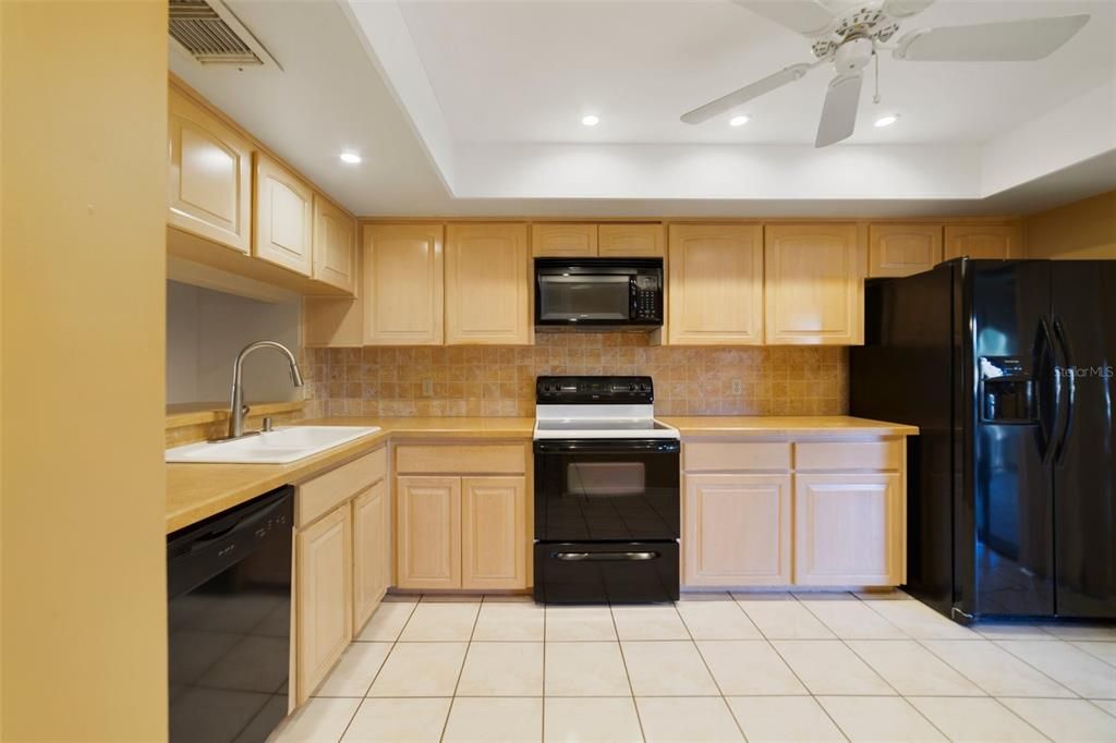 Spacious Eat-in Kitchen