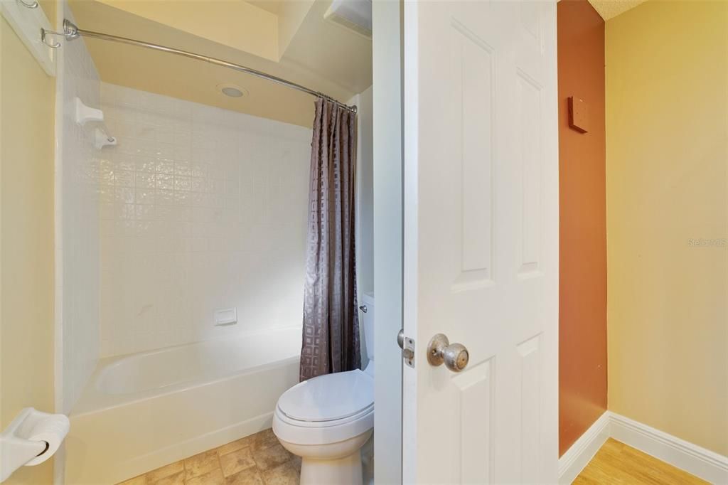 Guest Bathroom with Tub