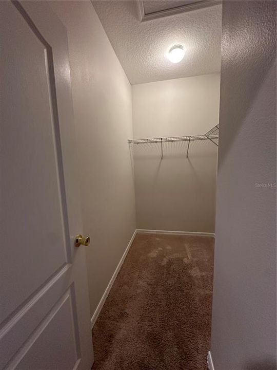 HALL WALK IN CLOSET