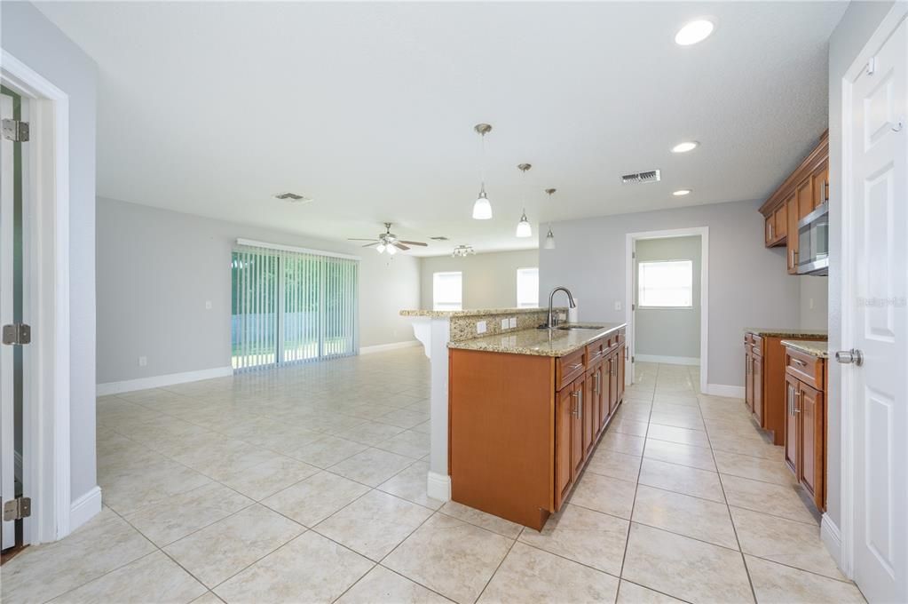 Kitchen/Family room