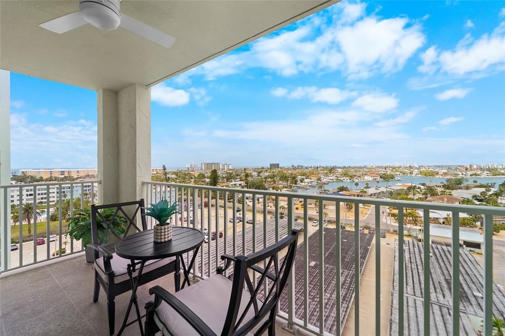 待售: $309,000 (1 贝兹, 1 浴室, 843 平方英尺)