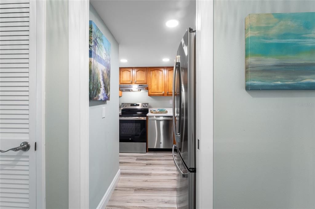 待售: $309,000 (1 贝兹, 1 浴室, 843 平方英尺)