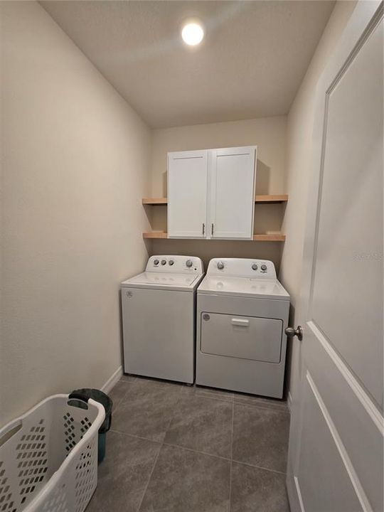 2nd fl laundry rm