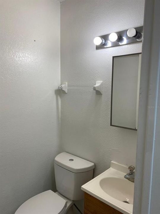 For Rent: $1,200 (1 beds, 1 baths, 765 Square Feet)