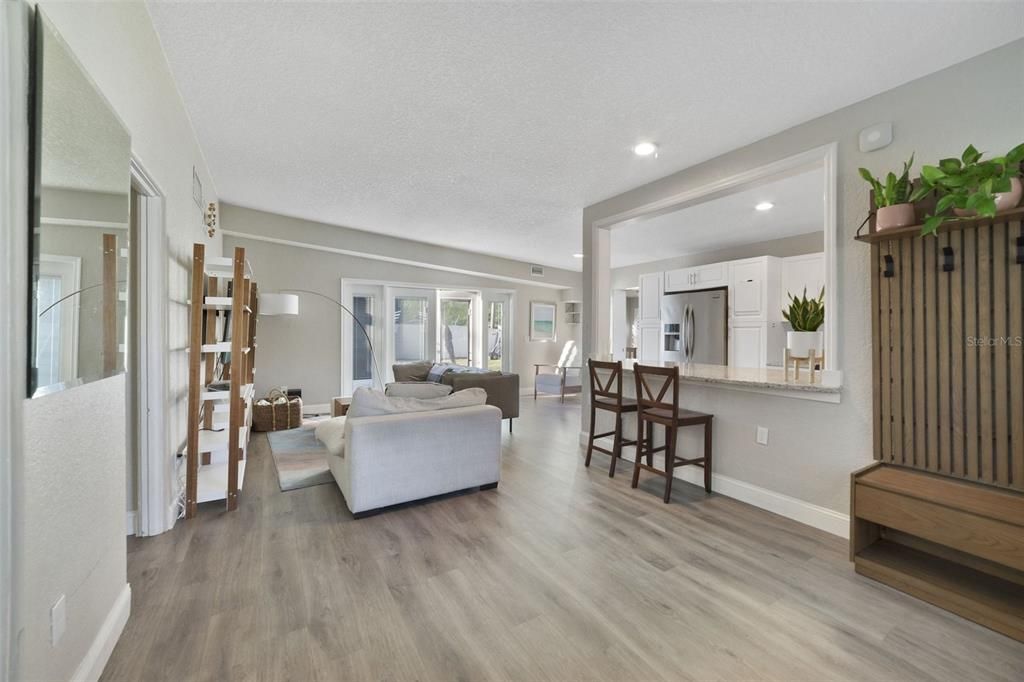 Light & bright OPEN CONCEPT floor plan!