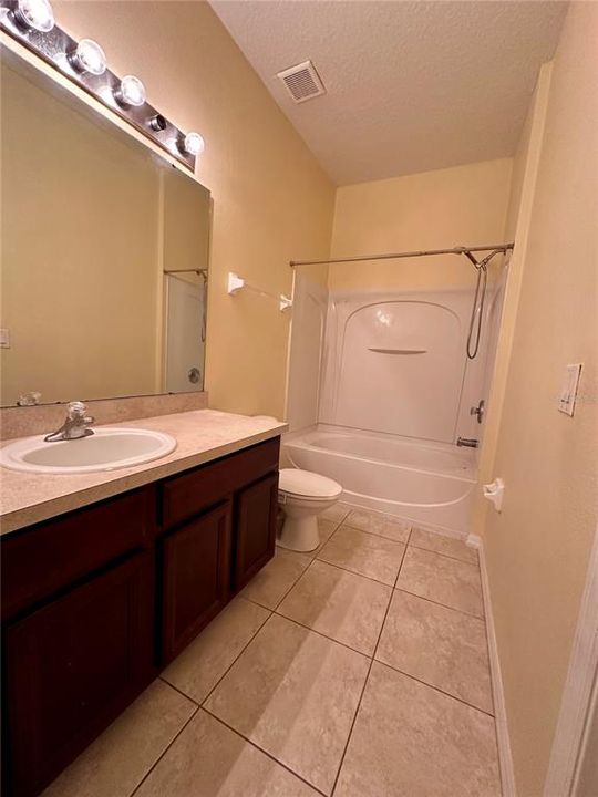 2nd Bathroom