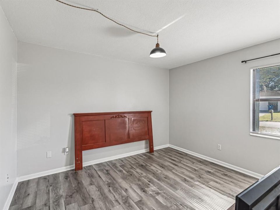 For Sale: $247,000 (2 beds, 2 baths, 1184 Square Feet)