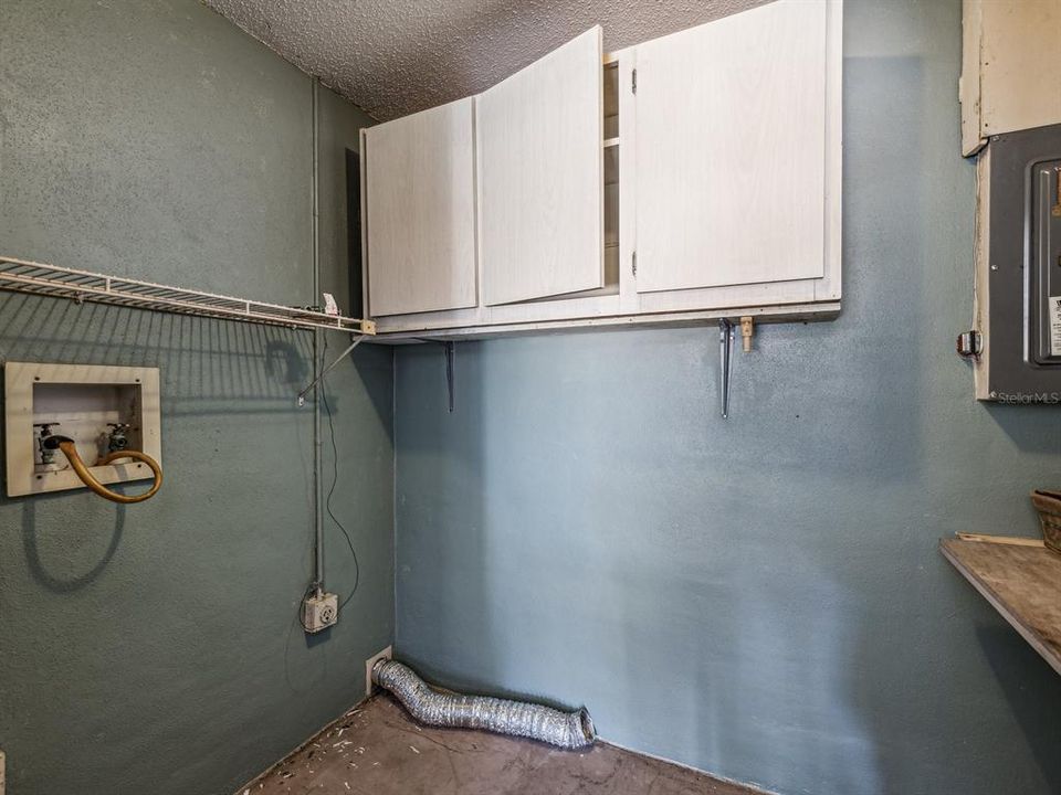 For Sale: $247,000 (2 beds, 2 baths, 1184 Square Feet)