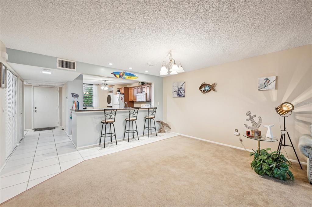 For Sale: $309,900 (2 beds, 2 baths, 1408 Square Feet)