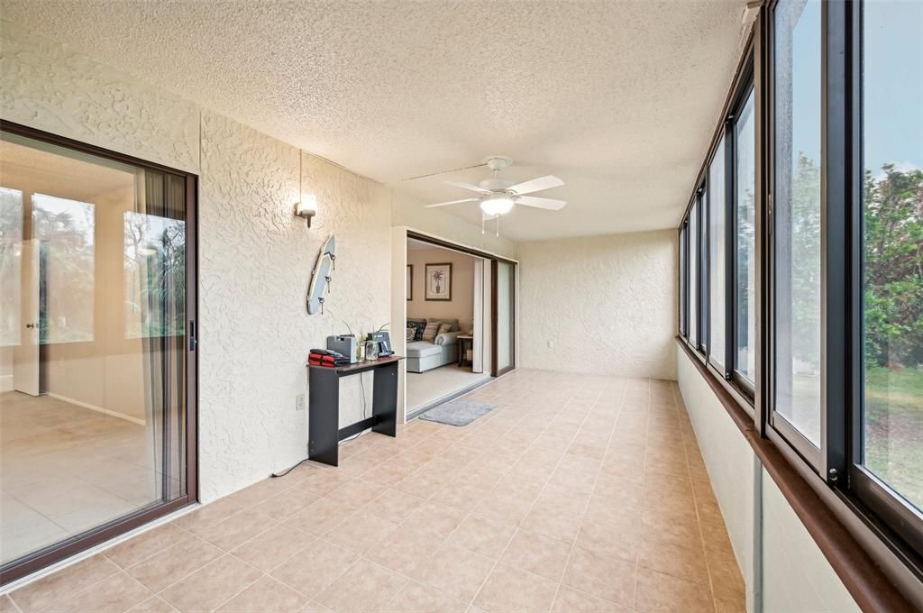 For Sale: $309,900 (2 beds, 2 baths, 1408 Square Feet)