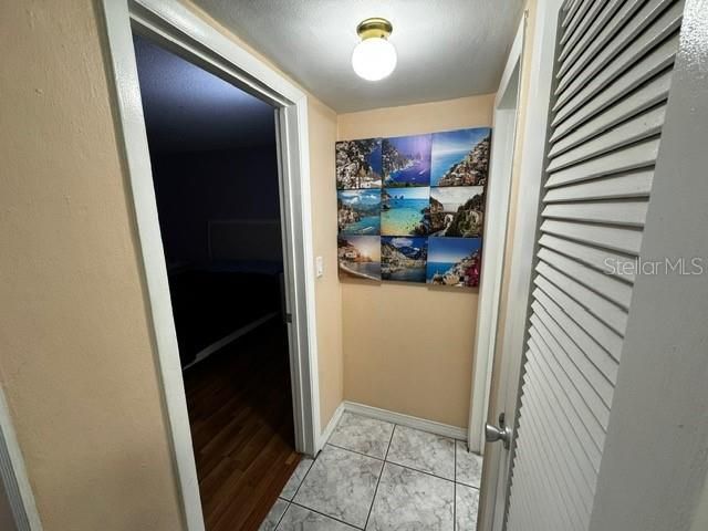 For Sale: $210,000 (1 beds, 1 baths, 644 Square Feet)