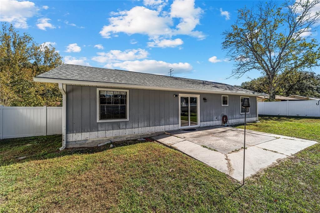 For Sale: $220,000 (3 beds, 2 baths, 1152 Square Feet)