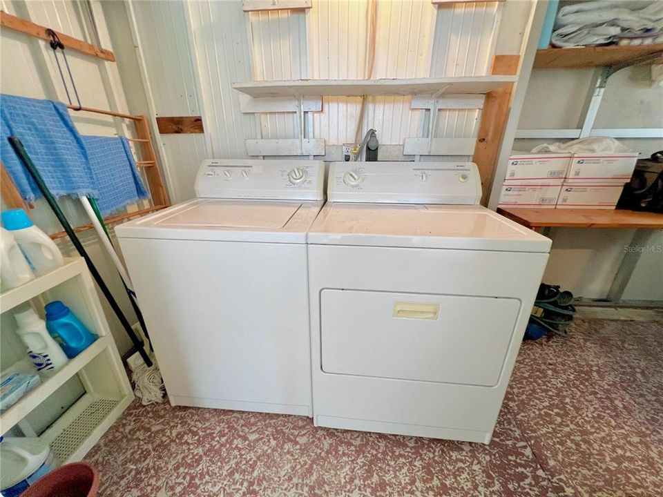 Laundry rm area off carport